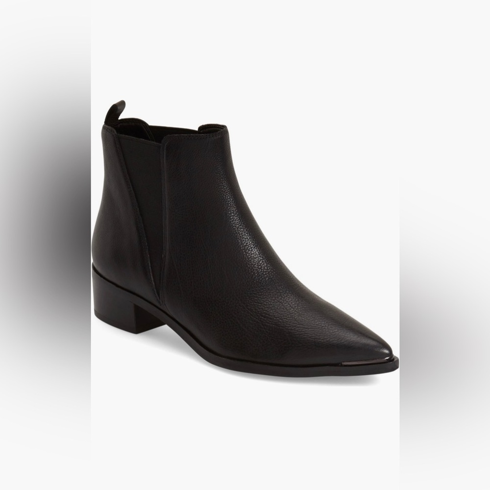 Marc Fisher LTD Yale Chelsea Boot
